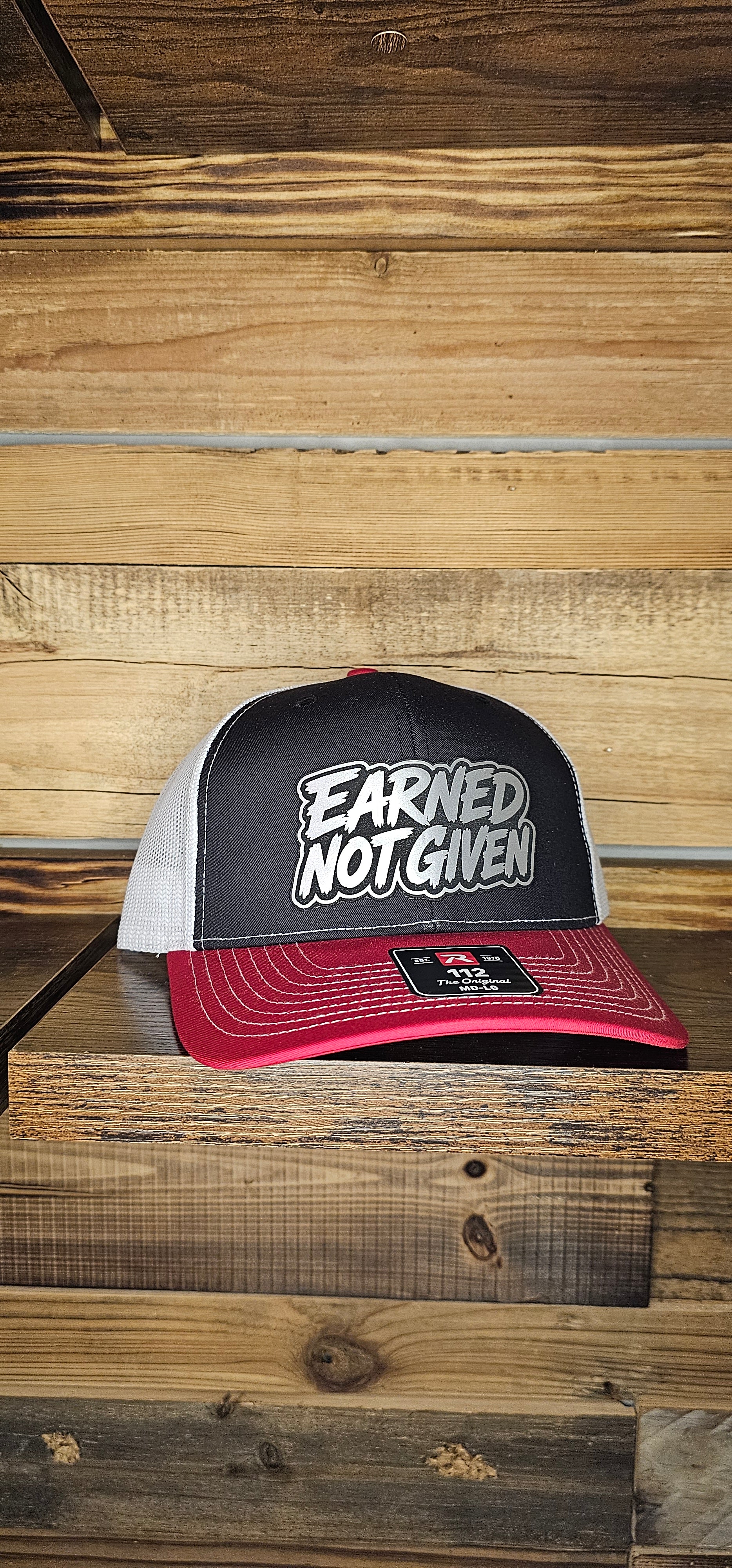 Richardson 112 Hat r/blk/wh leather earned not given patch